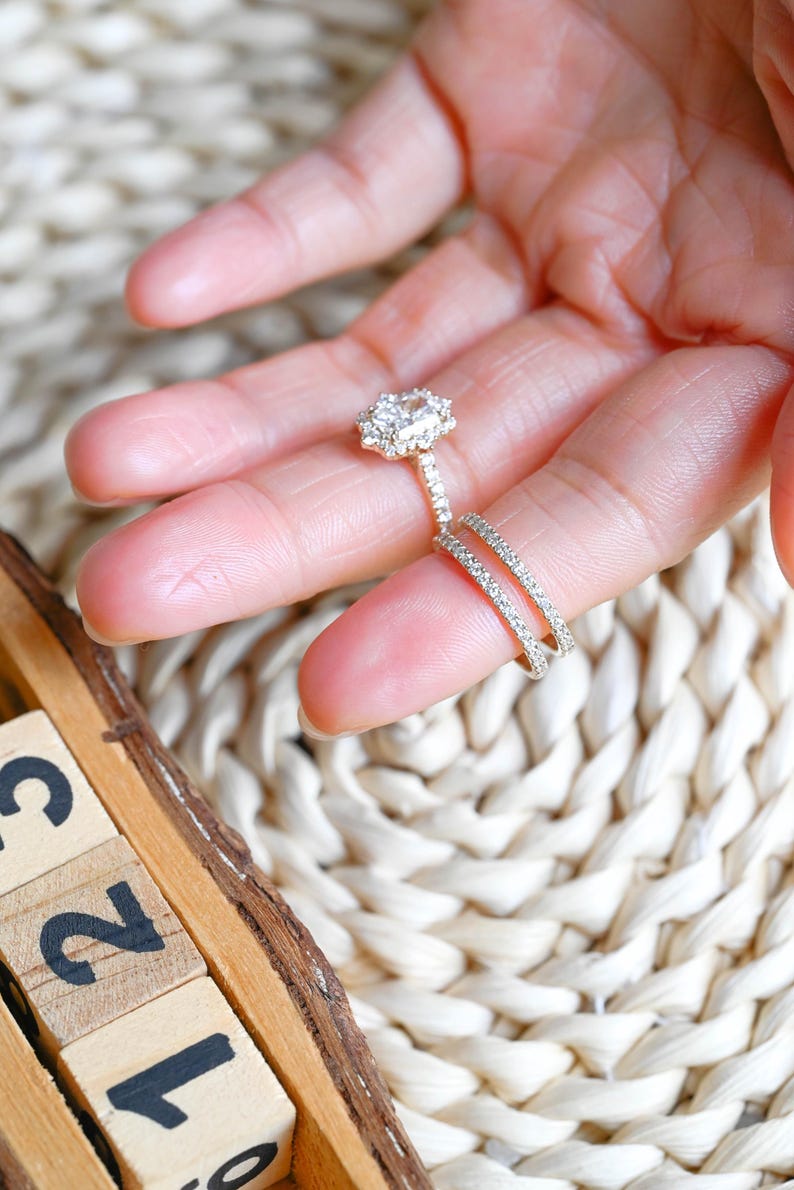Marquise Cut Cluster Styled Lab Grown Diamond Bridal Ring Set