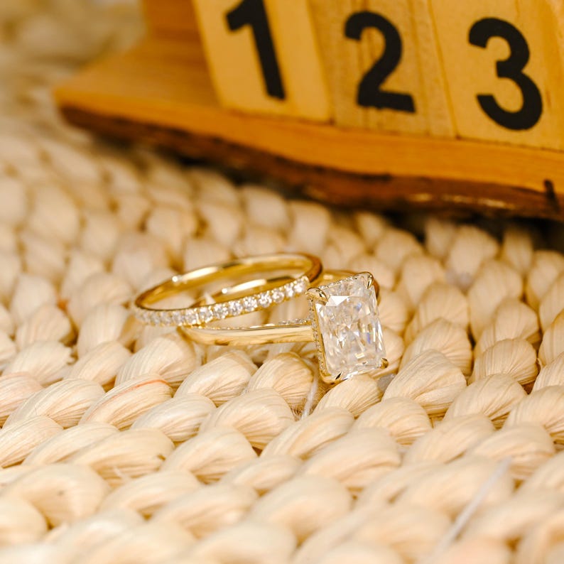 Marquise Cut Cluster Styled Lab Grown Diamond Bridal Ring Set