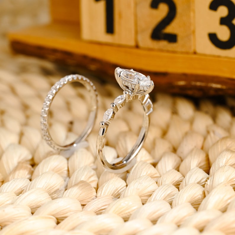 Marquise Cut Cluster Styled Lab Grown Diamond Bridal Ring Set