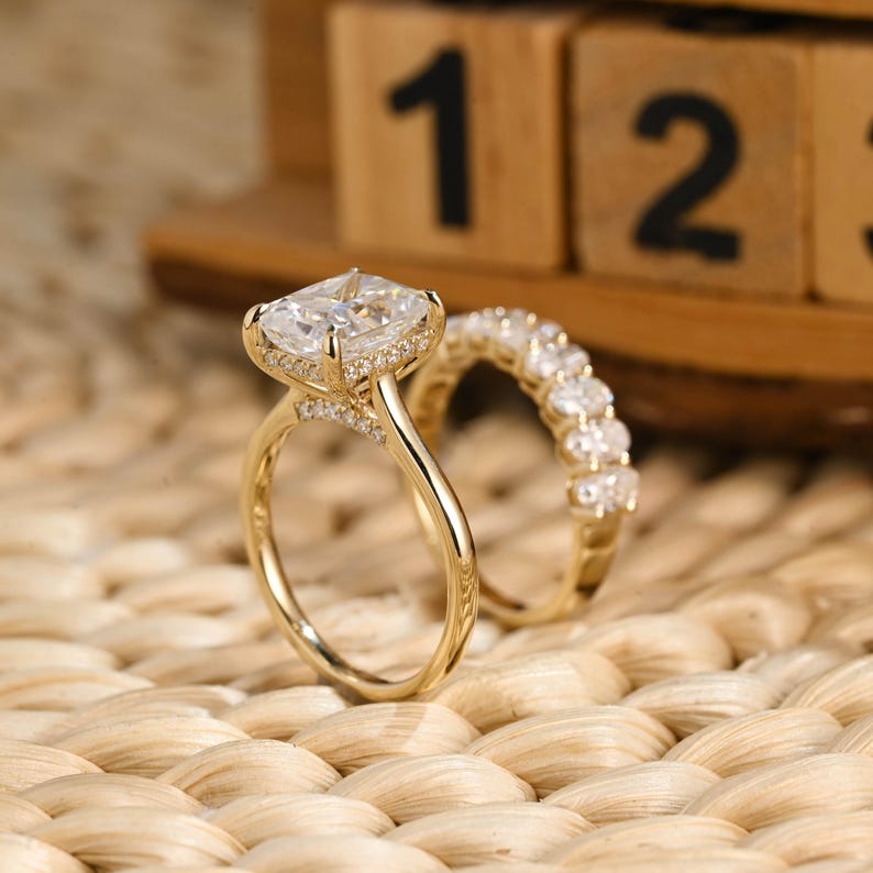 Marquise Cut Cluster Styled Lab Grown Diamond Bridal Ring Set