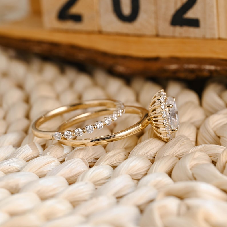 Marquise Cut Cluster Styled Lab Grown Diamond Bridal Ring Set