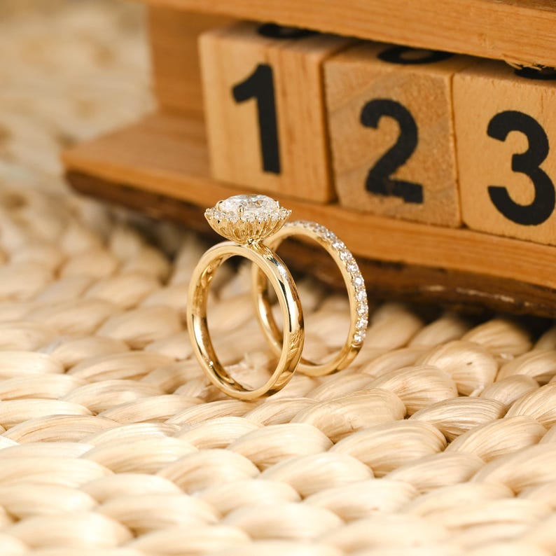 Marquise Cut Cluster Styled Lab Grown Diamond Bridal Ring Set