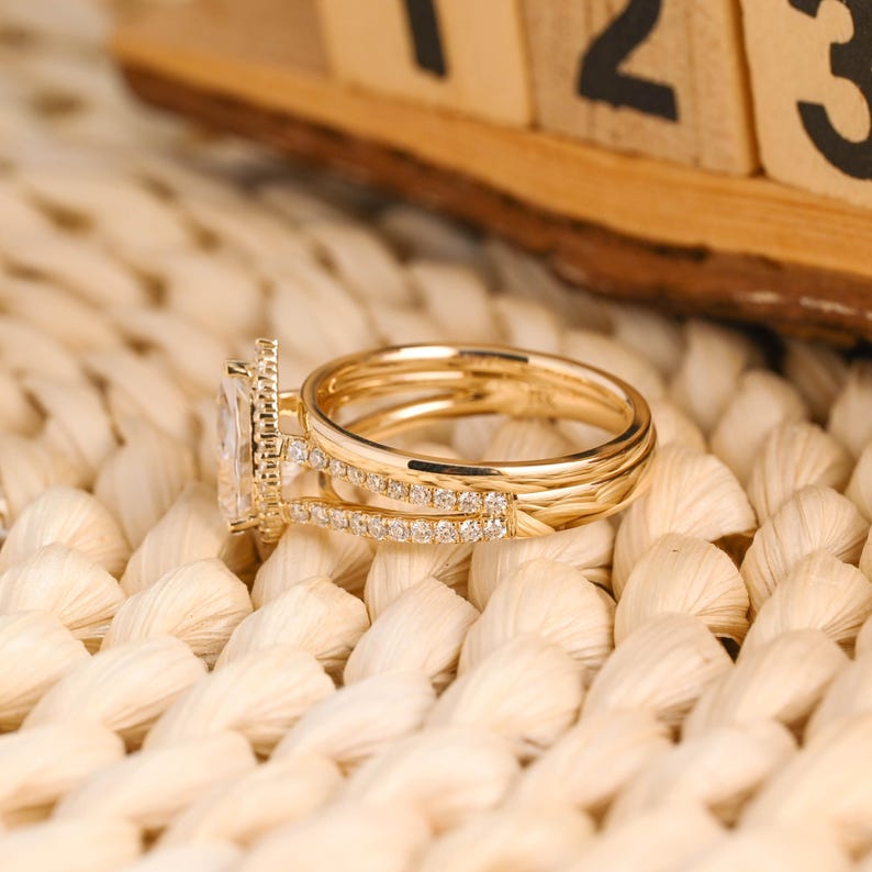 Marquise Cut Cluster Styled Lab Grown Diamond Bridal Ring Set