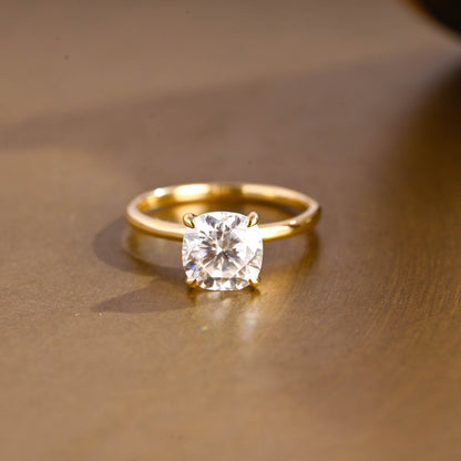 2 CT Round Three Stones Lab Grown Diamond Engagement Ring