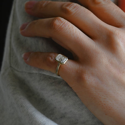 2 CT Round Three Stones Lab Grown Diamond Engagement Ring