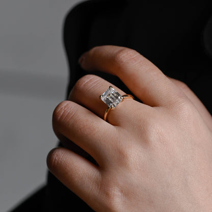 2 CT Round Three Stones Lab Grown Diamond Engagement Ring