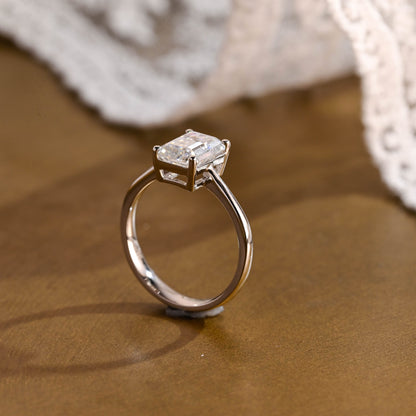 2 CT Round Three Stones Lab Grown Diamond Engagement Ring