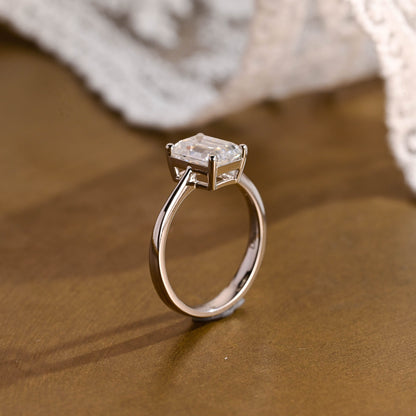 2 CT Round Three Stones Lab Grown Diamond Engagement Ring