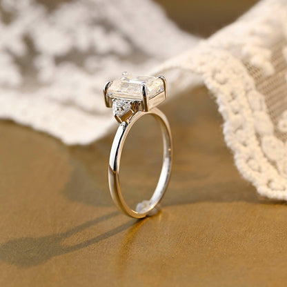 2 CT Round Three Stones Lab Grown Diamond Engagement Ring