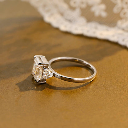 2 CT Round Three Stones Lab Grown Diamond Engagement Ring