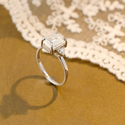 2 CT Round Three Stones Lab Grown Diamond Engagement Ring