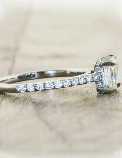 2 CT Round Three Stones Lab Grown Diamond Engagement Ring